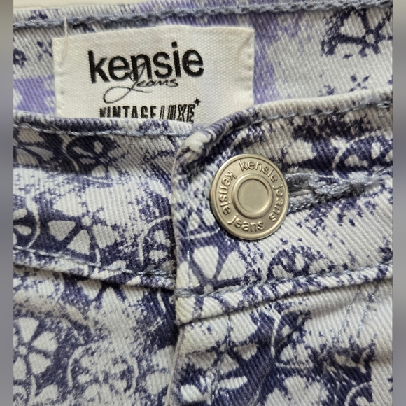 Kenzie Jeans, Vintage Luxe, Patchwork Indigo, size 6 - Picture 6 of 10